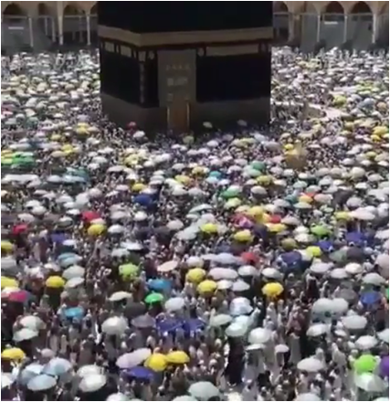 Suasana Indah Saat Thawaf Di Musim Haji 1438/2017